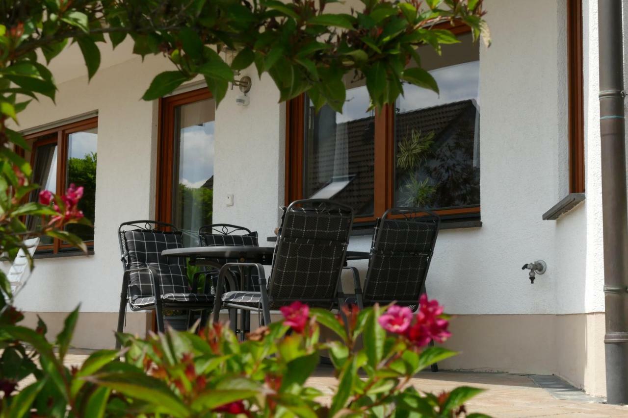 Ferienwohnung Basche Oberzissen Luaran gambar